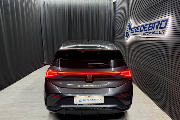Grå Cupra Born fra 2024