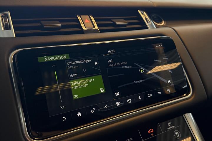 Blå Land Rover Range Rover sport fra 2020