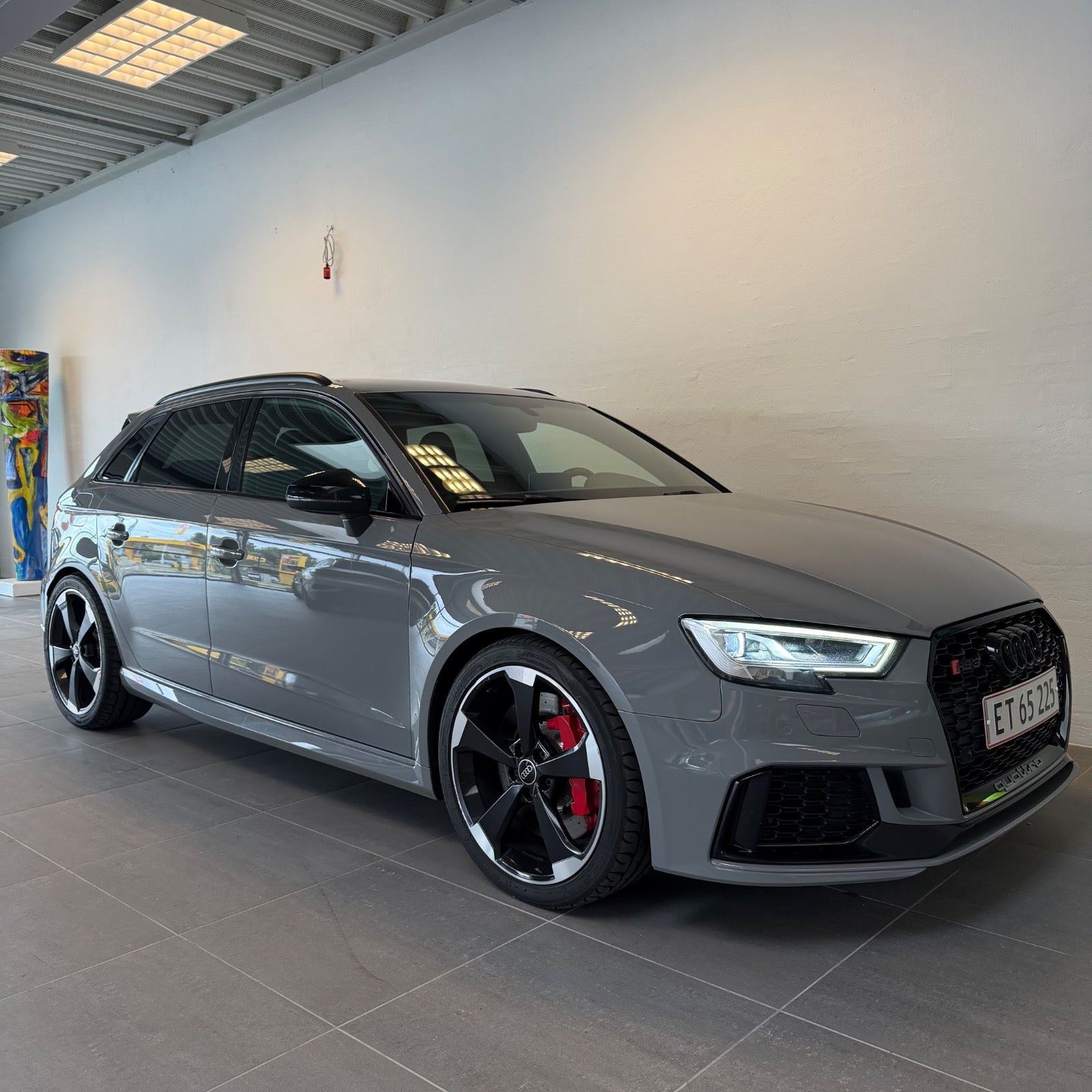 Grå Audi RS3 fra 2018
