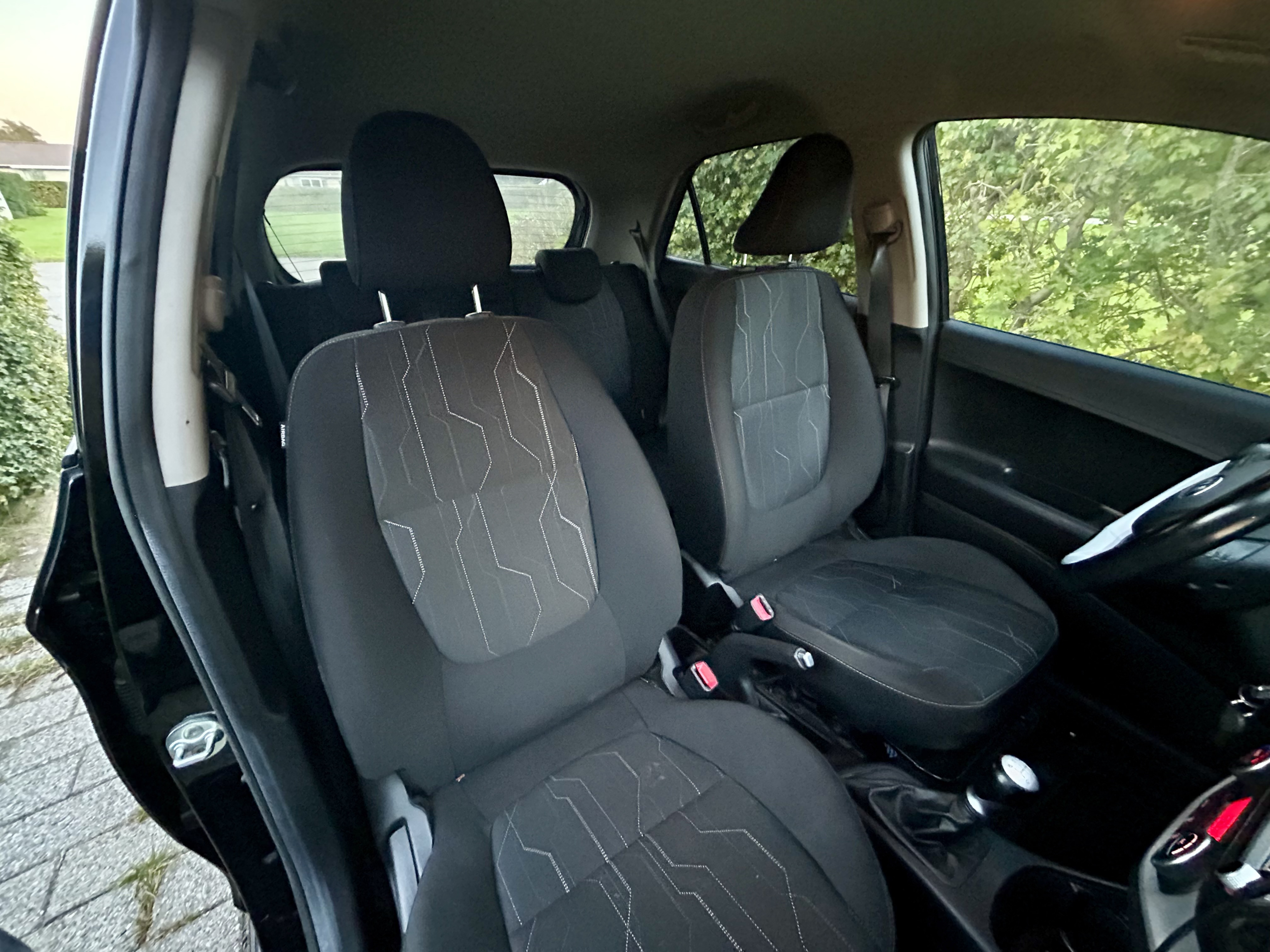 Sort Kia Picanto fra 2016
