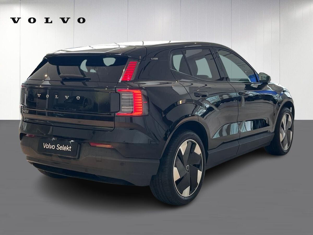 Sort Volvo EX30 fra 2025