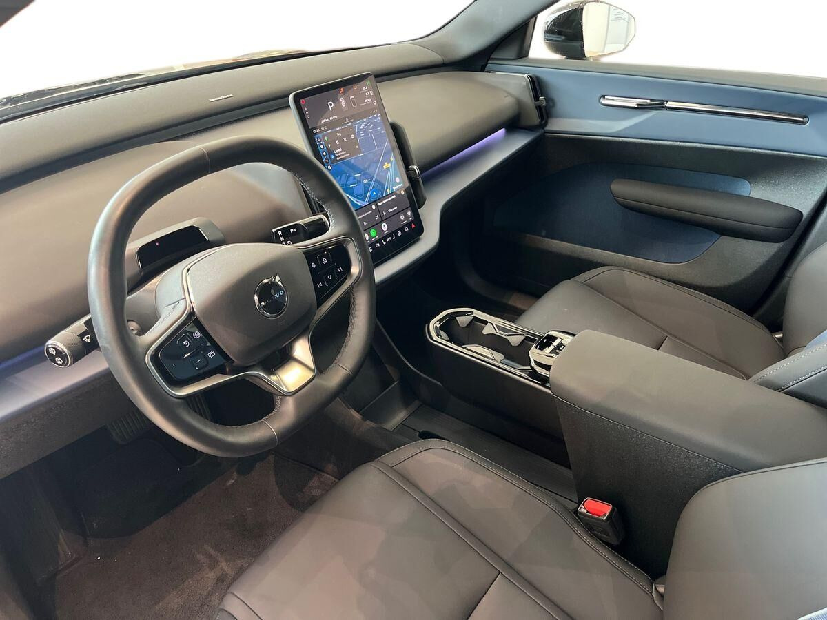Sort Volvo EX30 fra 2025