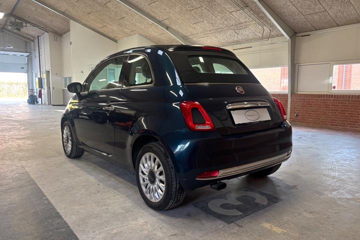 Blå Fiat 500C fra 2015