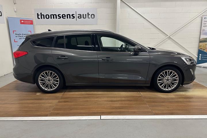 Grå Ford Focus fra 2019