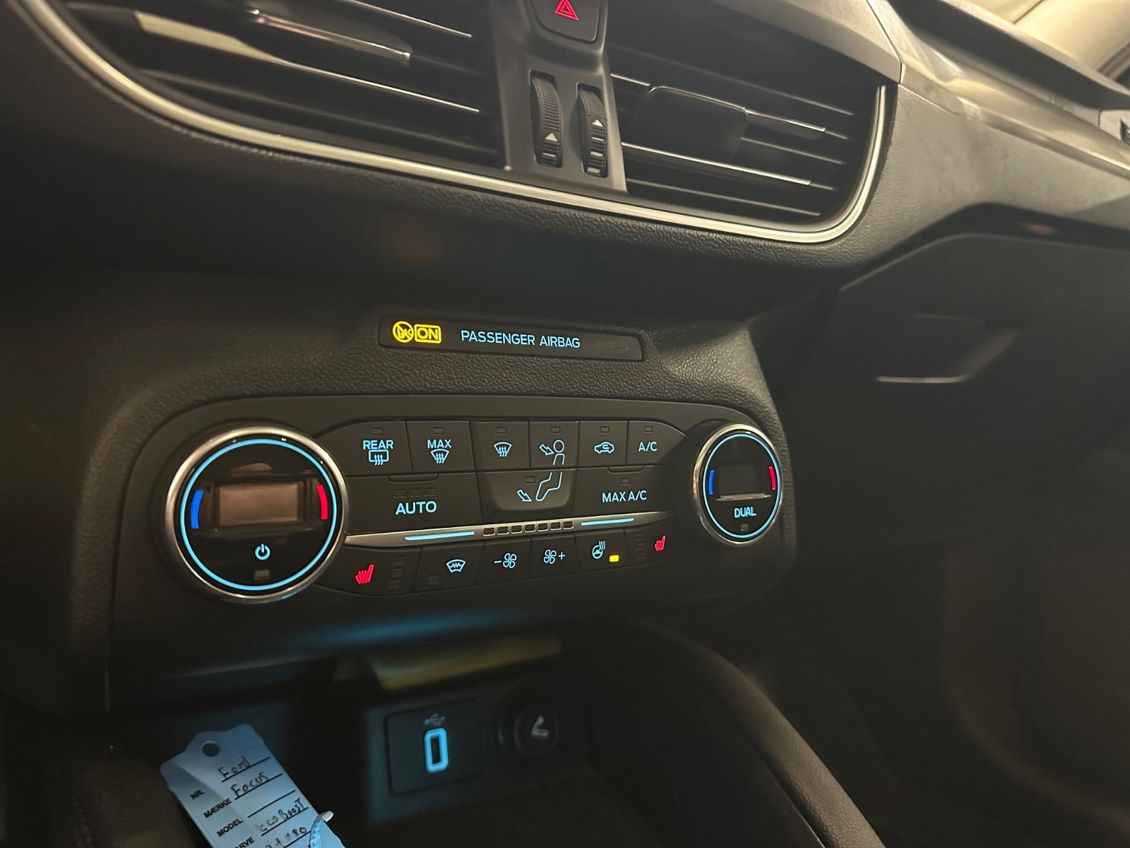 Grå Ford Focus fra 2019