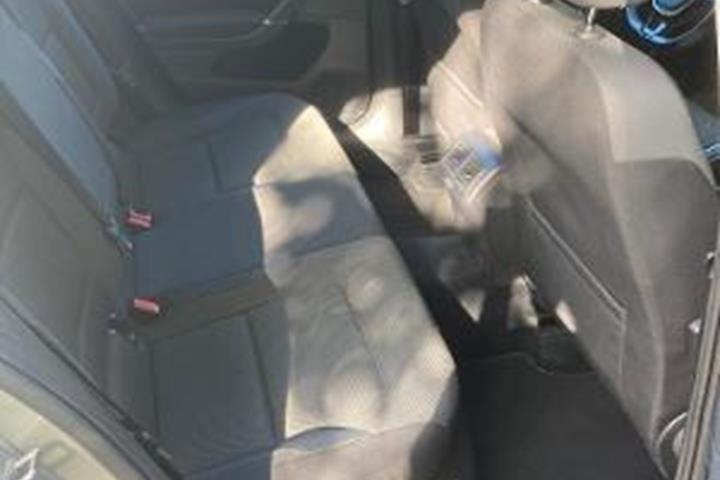 Sølv VW Golf fra 2017