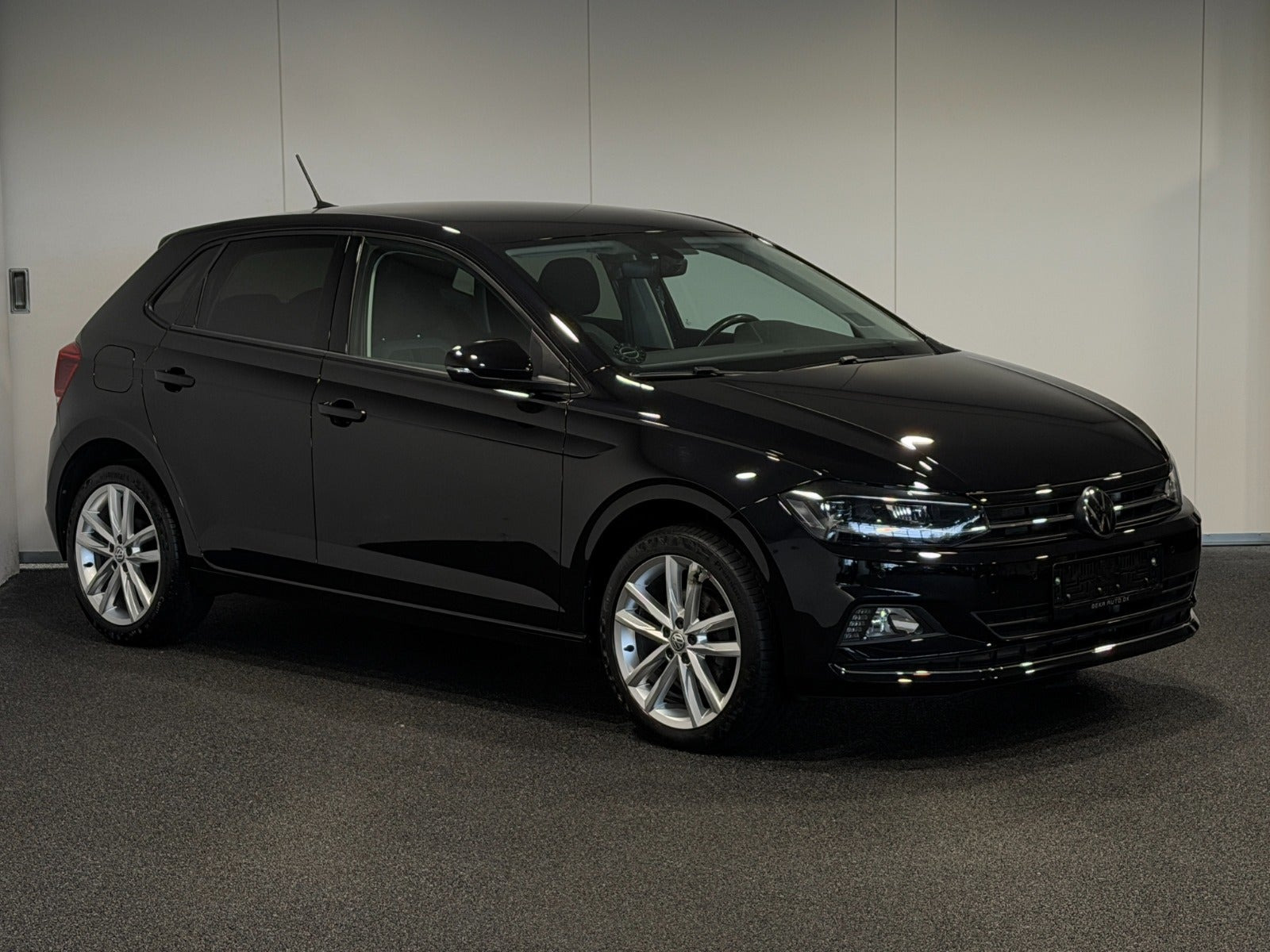 Sort VW Polo fra 2021