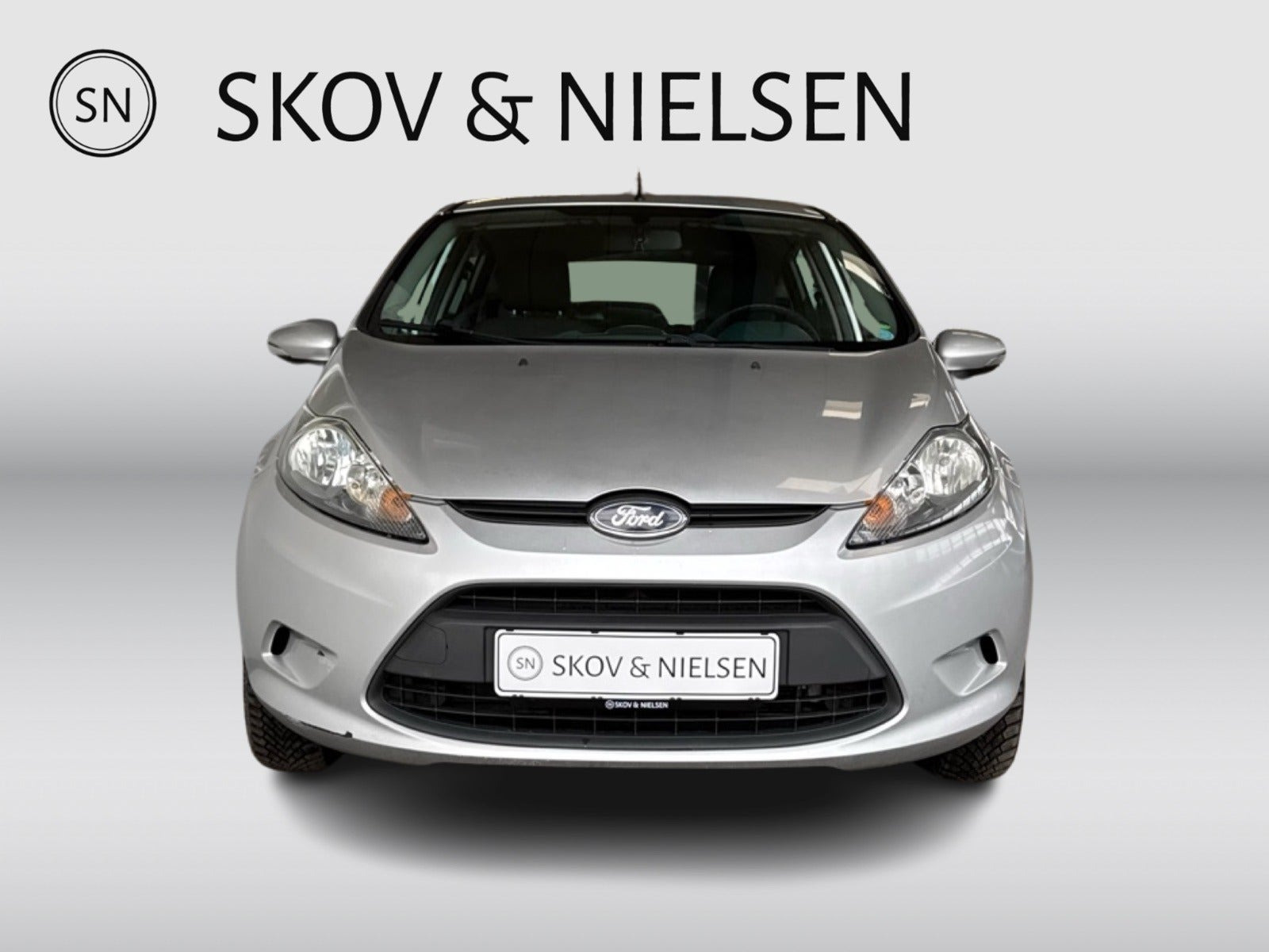 Sølv Ford Fiesta fra 2011
