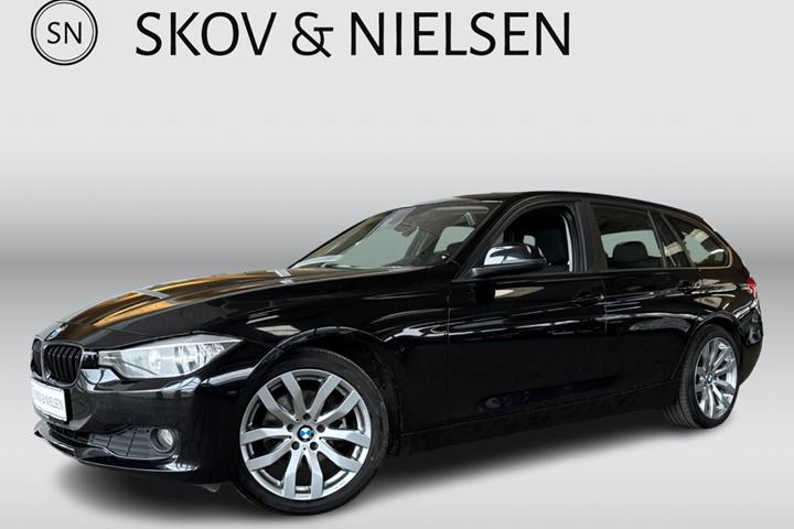 Sort BMW 320d fra 2014