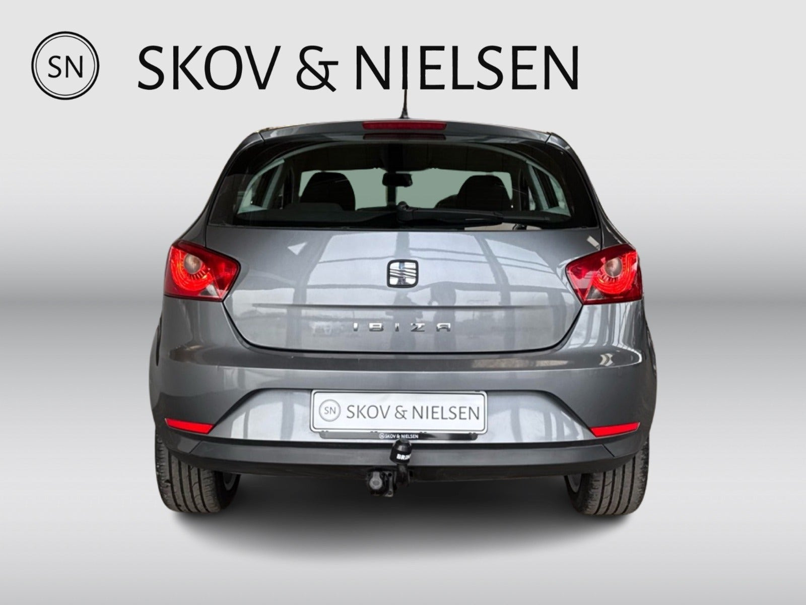 Grå Seat Ibiza fra 2012