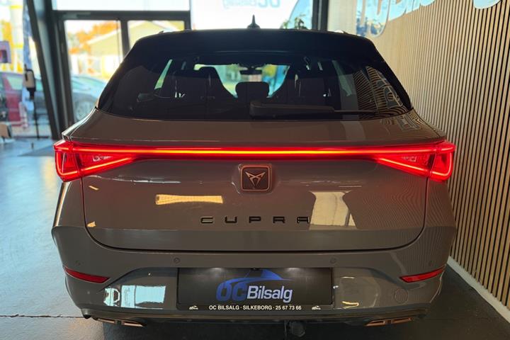 Grå Cupra Leon fra 2021