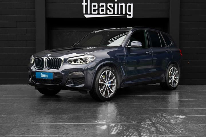 Sort BMW X3 fra 2020 set udefra