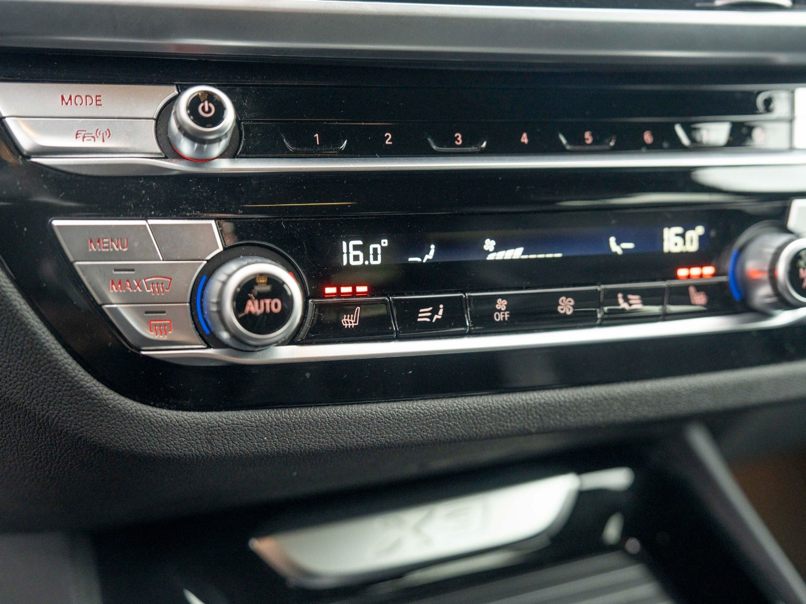 Sort BMW X3 fra 2020