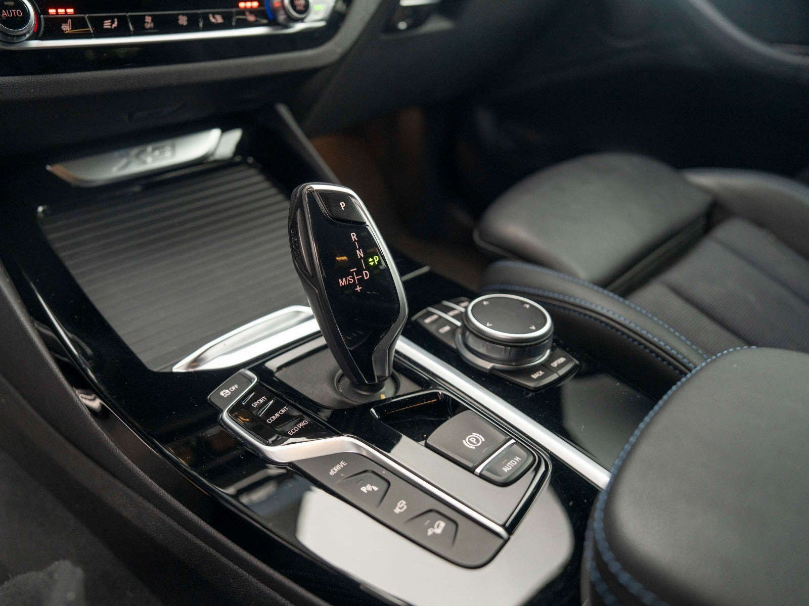 Sort BMW X3 fra 2020