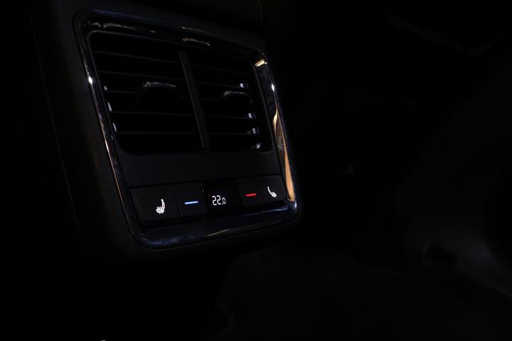 Rød Skoda Enyaq fra 2023