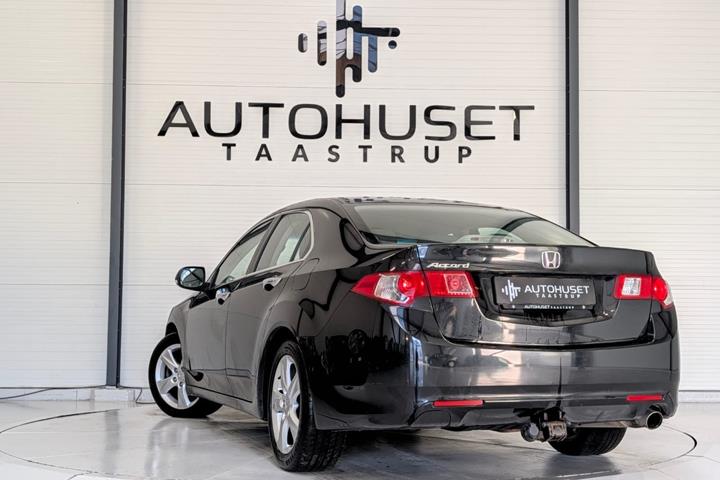 Sort Honda Accord fra 2009