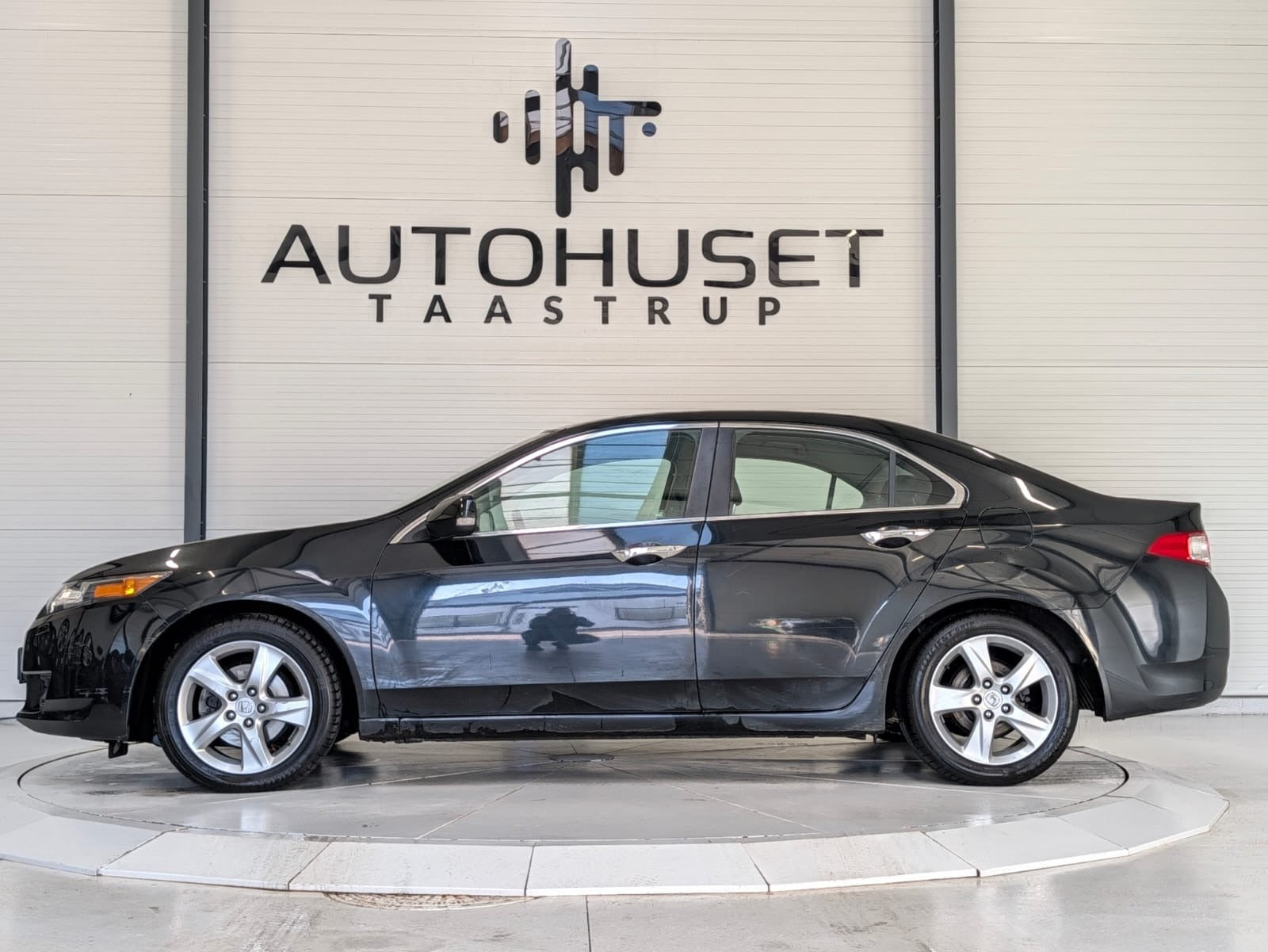 Sort Honda Accord fra 2009