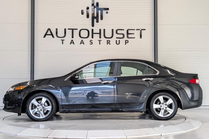 Sort Honda Accord fra 2009