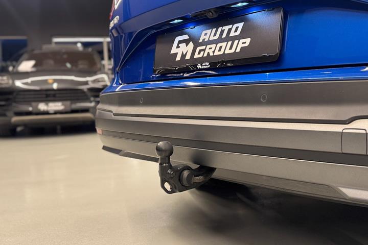 Blå Skoda Enyaq fra 2023