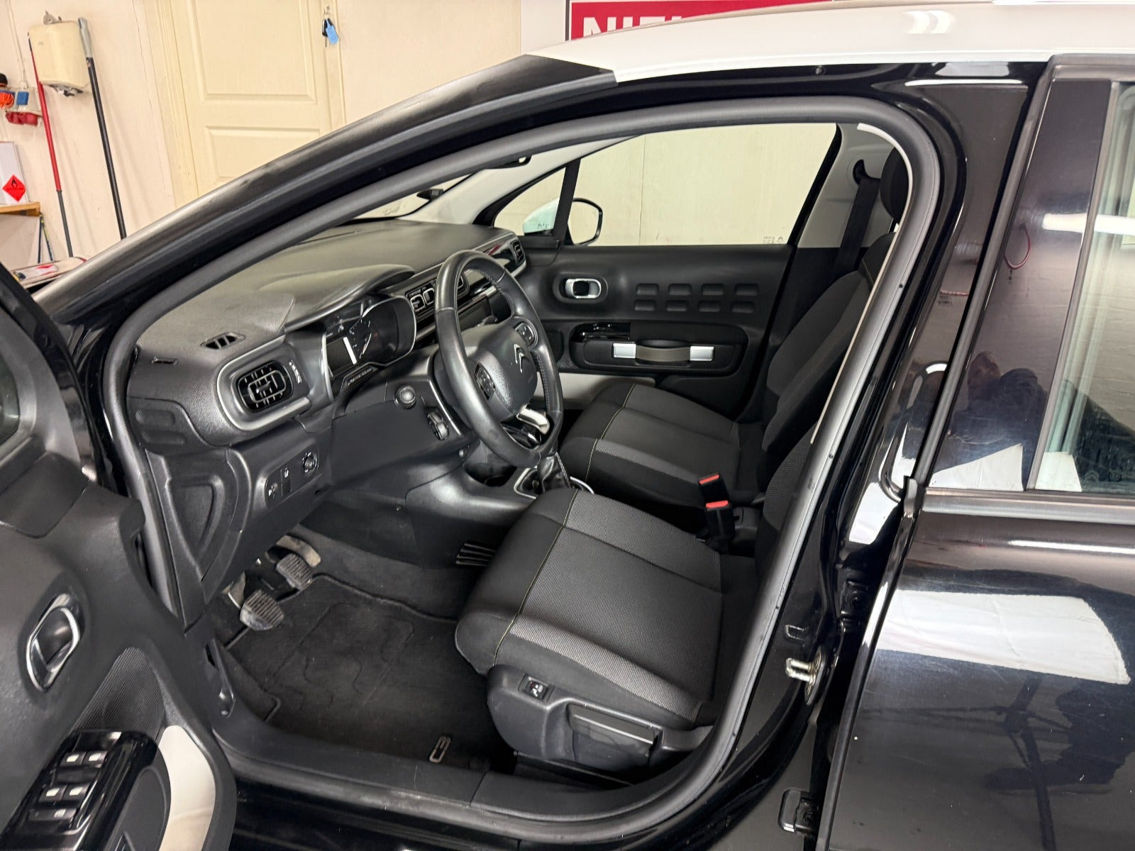 Sort Citroën C3 Aircross fra 2018
