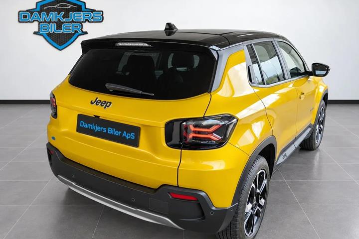 Gul Jeep Avenger fra 2023
