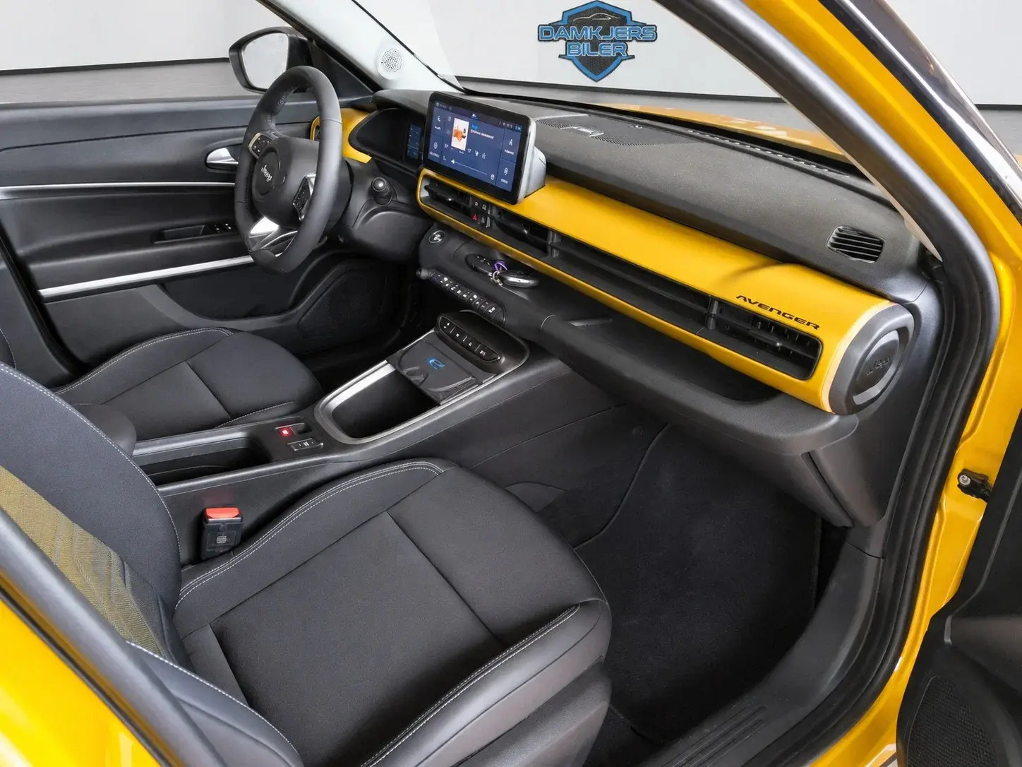 Gul Jeep Avenger fra 2023