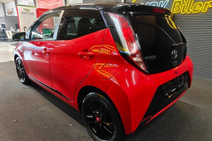 undefined Toyota Aygo fra 2015