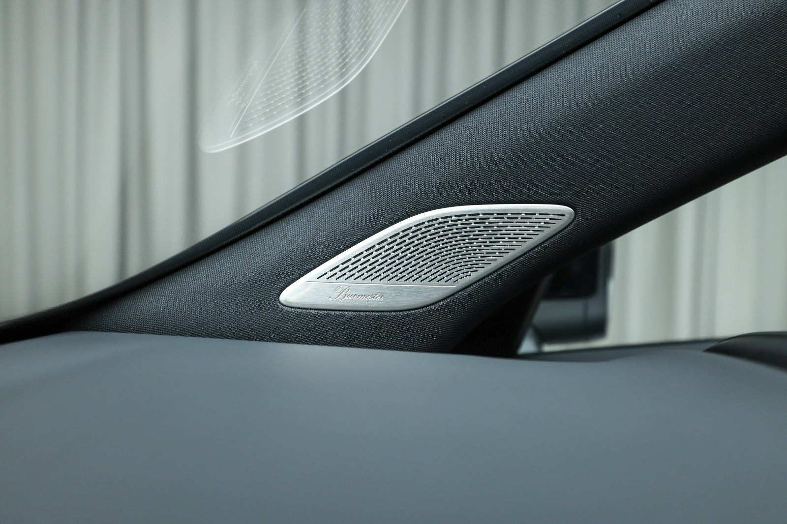 Sort Mercedes CLA250+ fra 2025