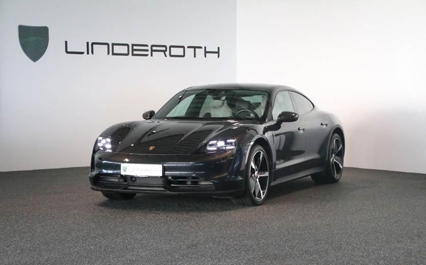 Porsche Taycan 4S