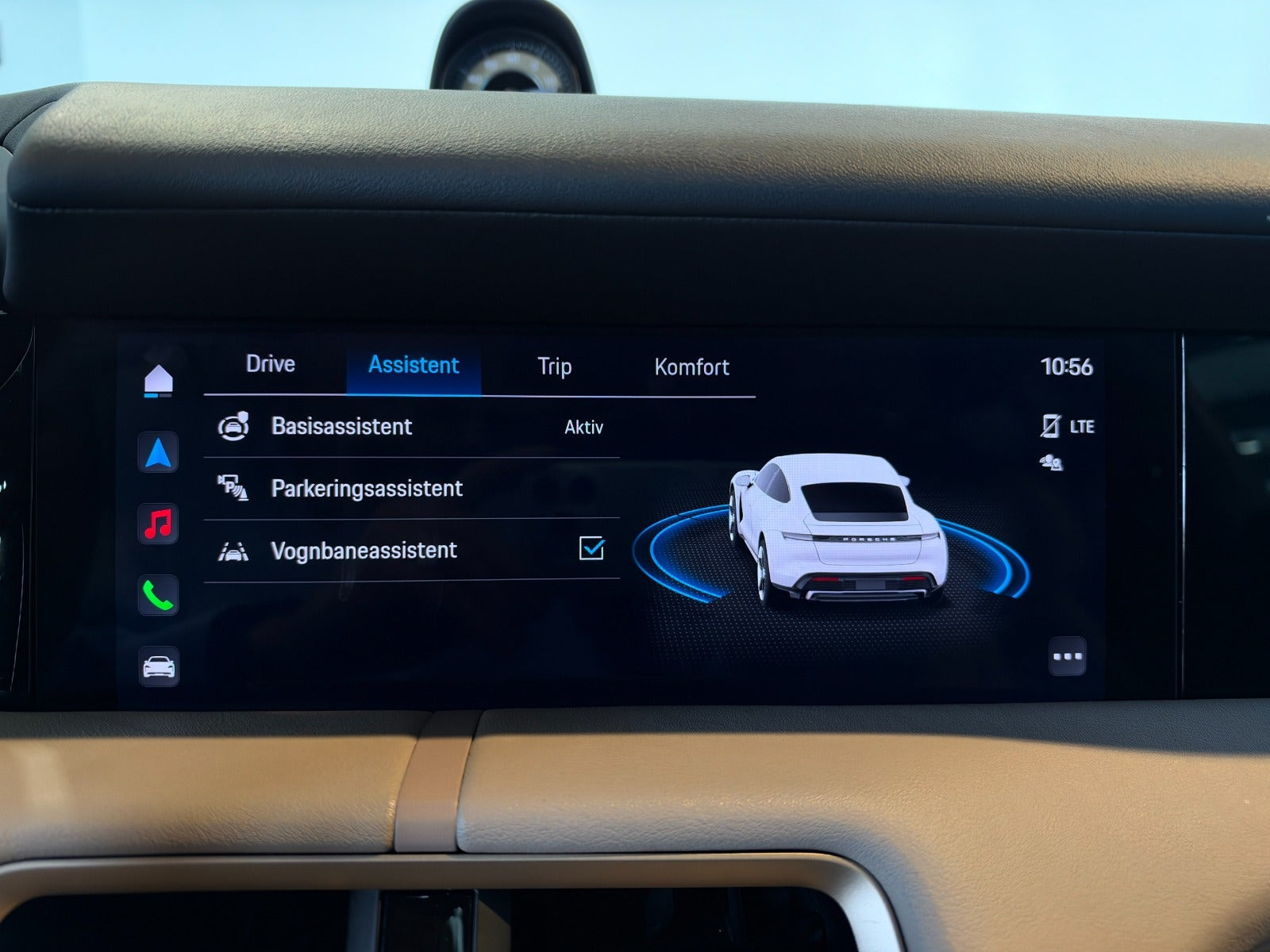 Grå Porsche Taycan 4S fra 2021