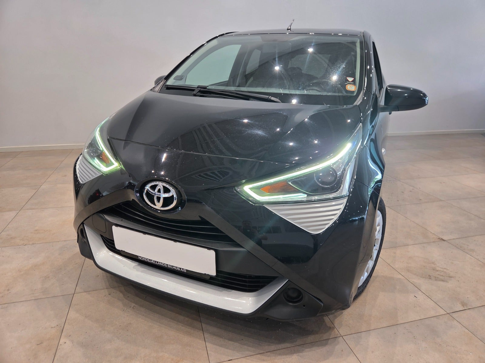Sort Toyota Aygo fra 2019