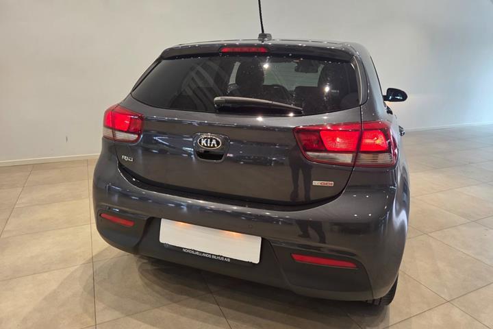 Grå Kia Rio fra 2020