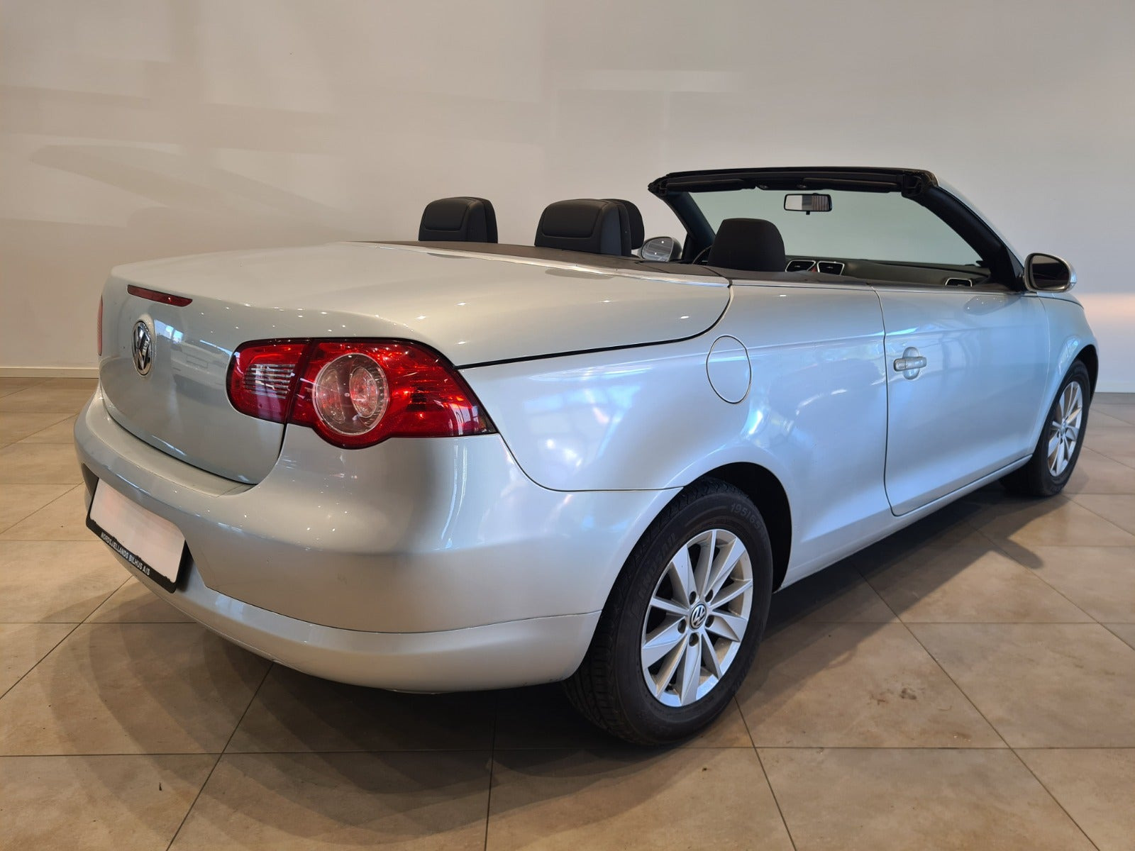 Sølv VW Eos fra 2006