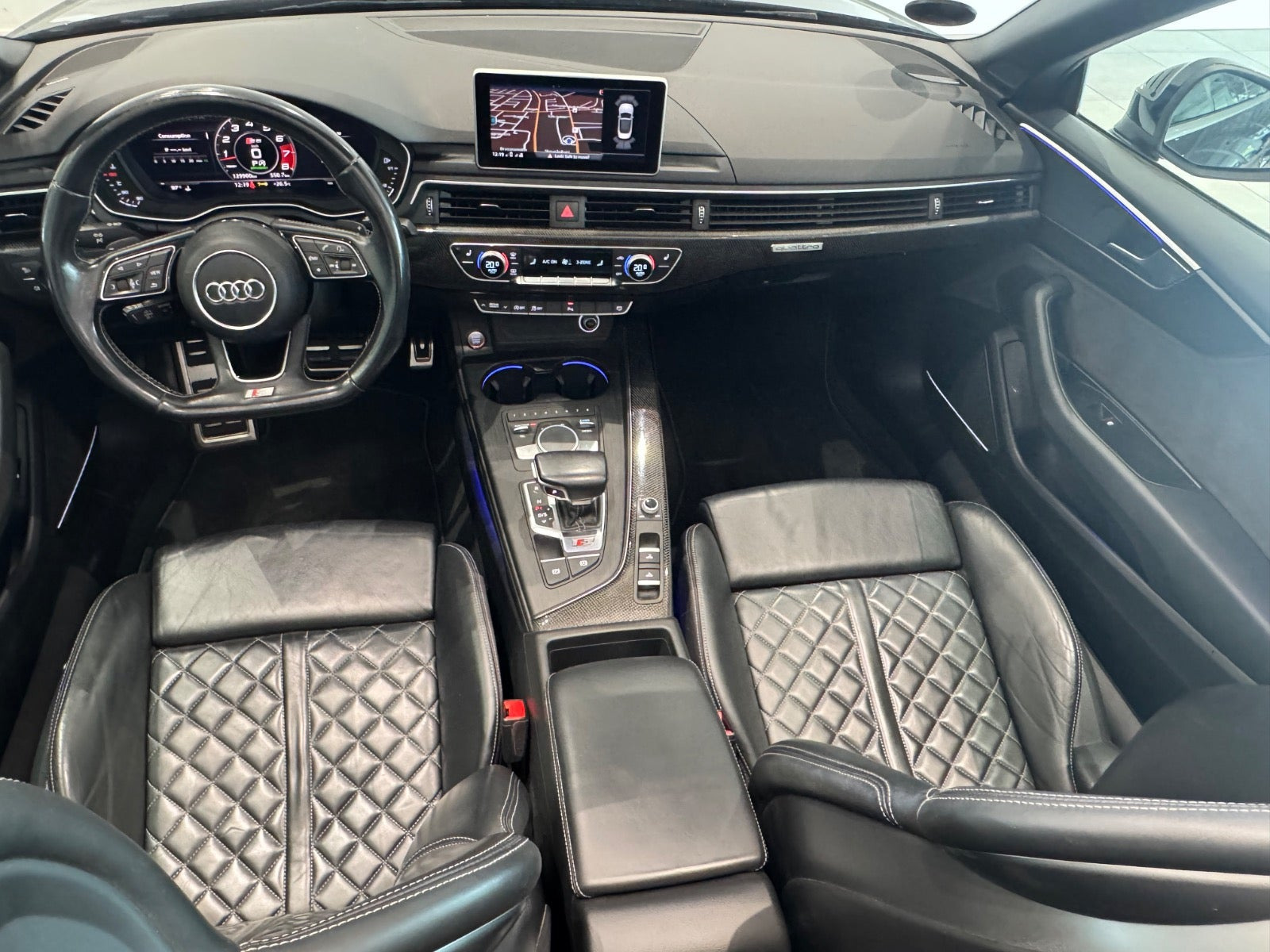 Sort Audi S5 fra 2017