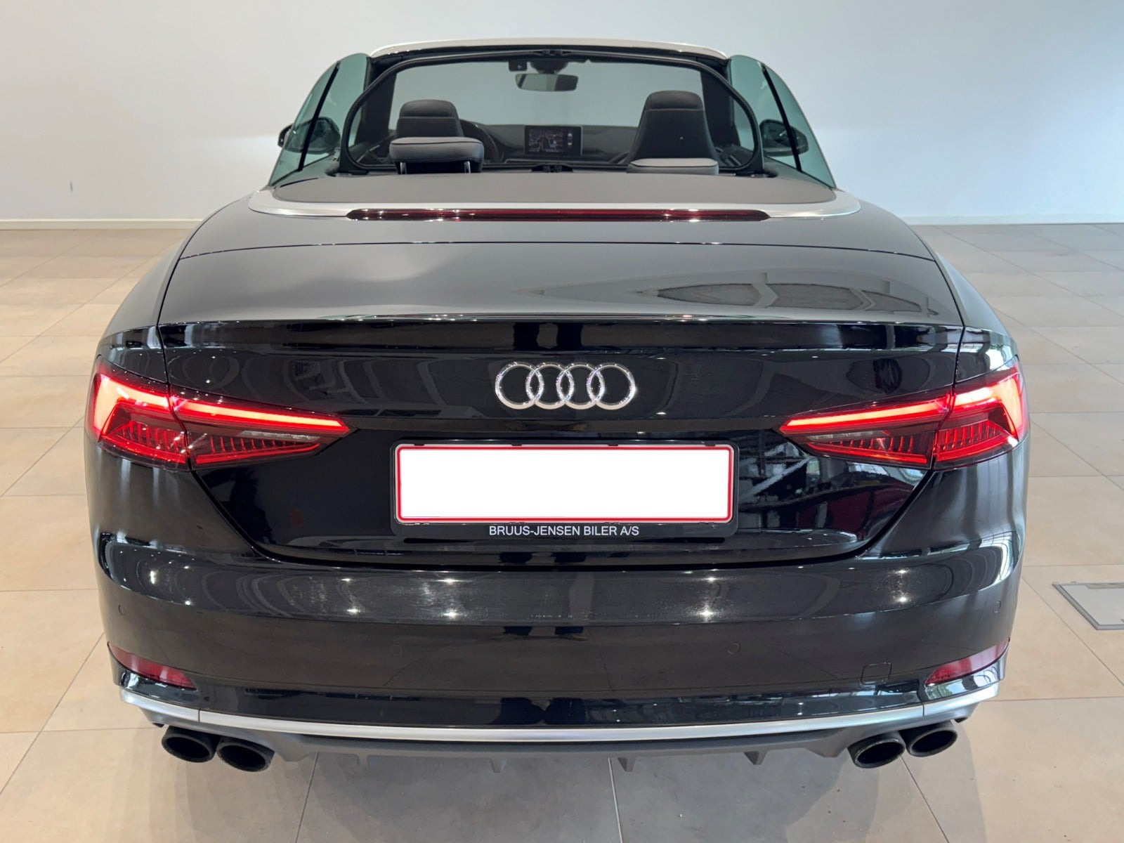 Sort Audi S5 fra 2017