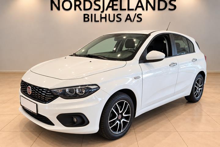 Hvid Fiat Tipo fra 2017