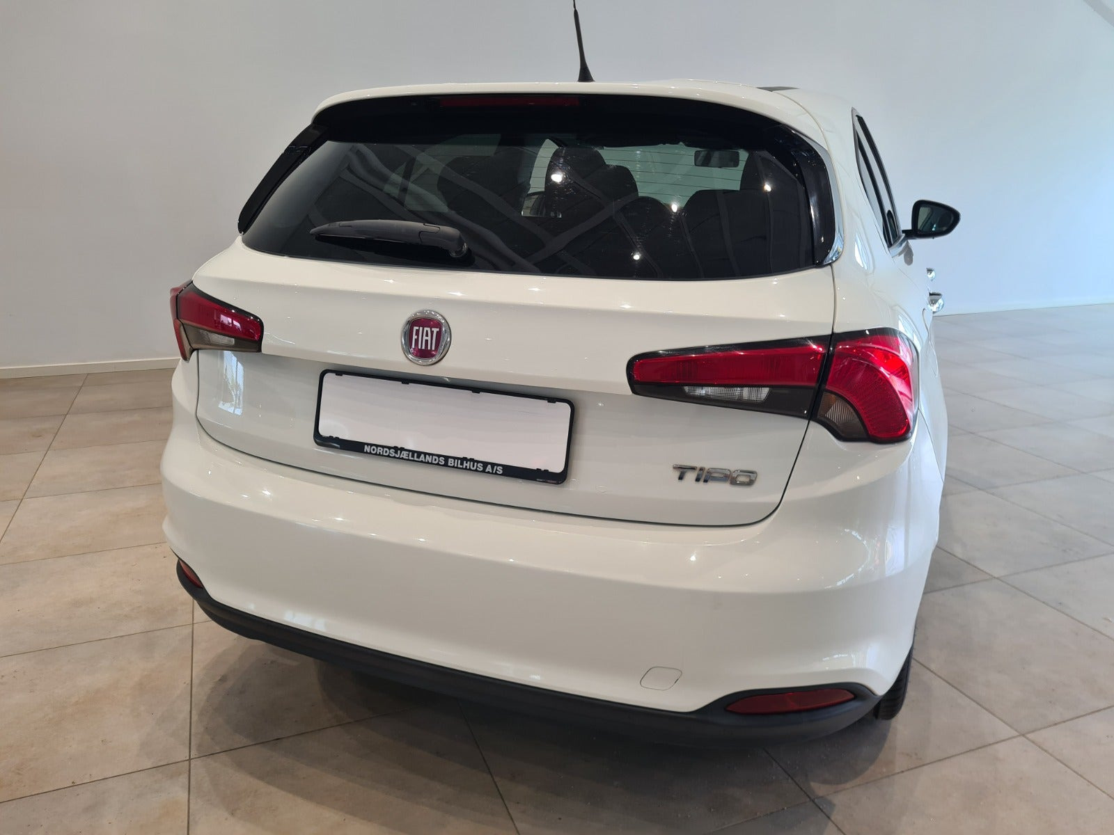 Hvid Fiat Tipo fra 2017
