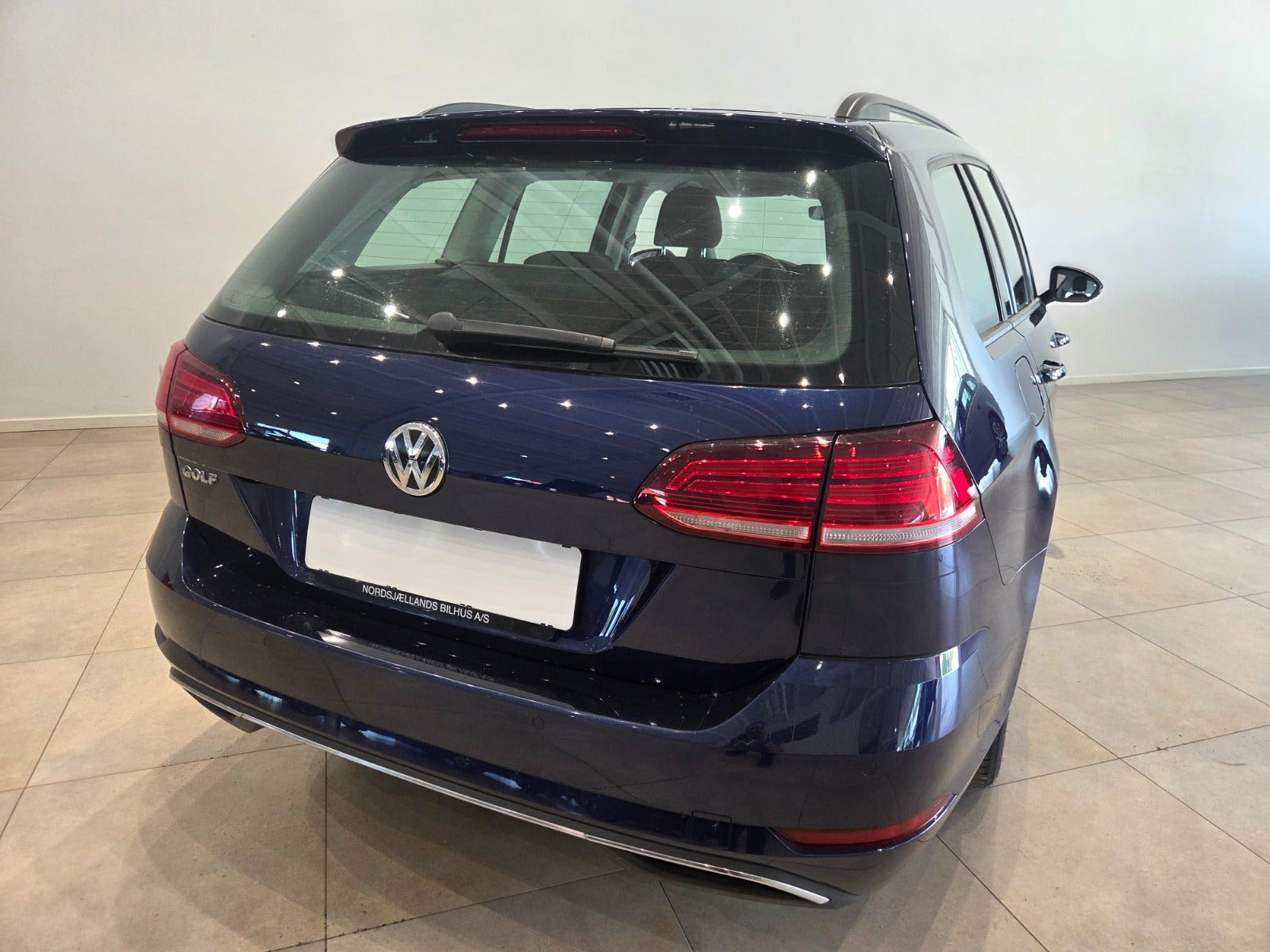 Blå VW Golf VII fra 2020