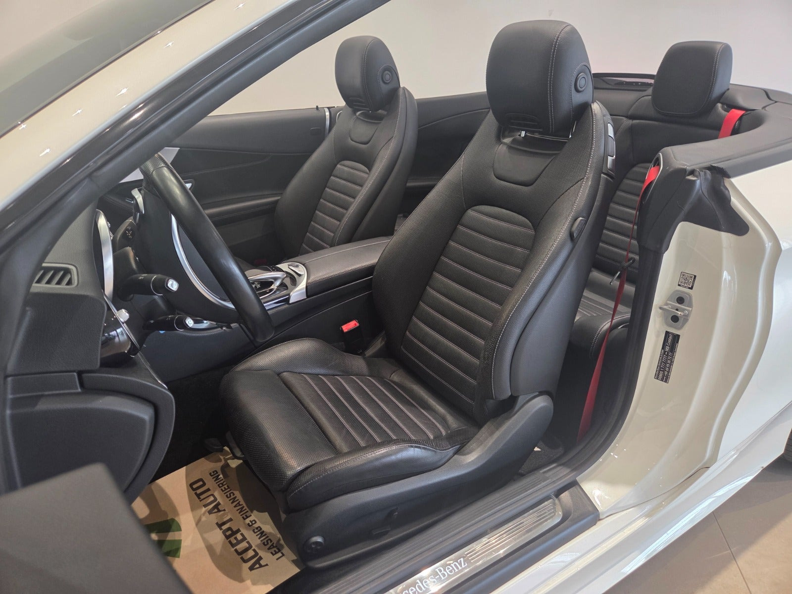 Hvid Mercedes C200 fra 2017