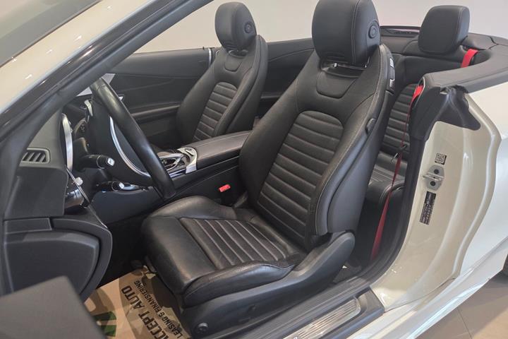 Hvid Mercedes C200 fra 2017
