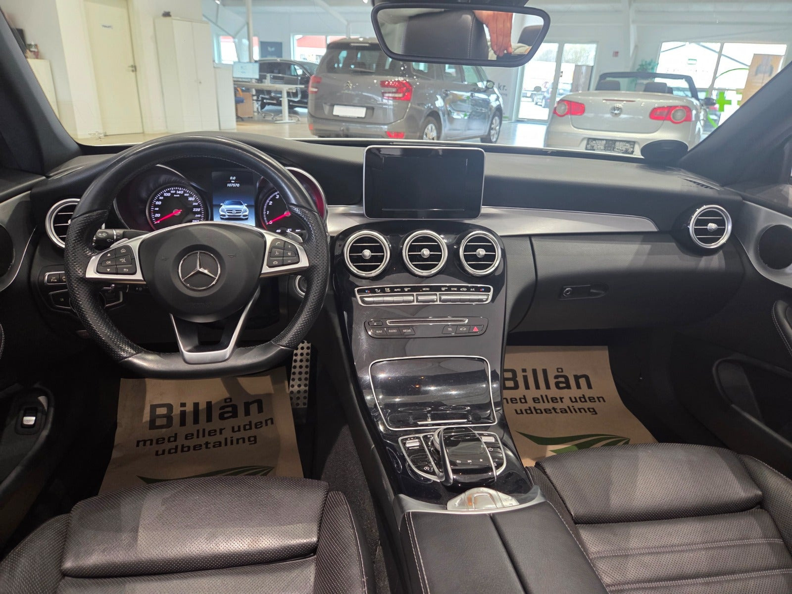 Hvid Mercedes C200 fra 2017