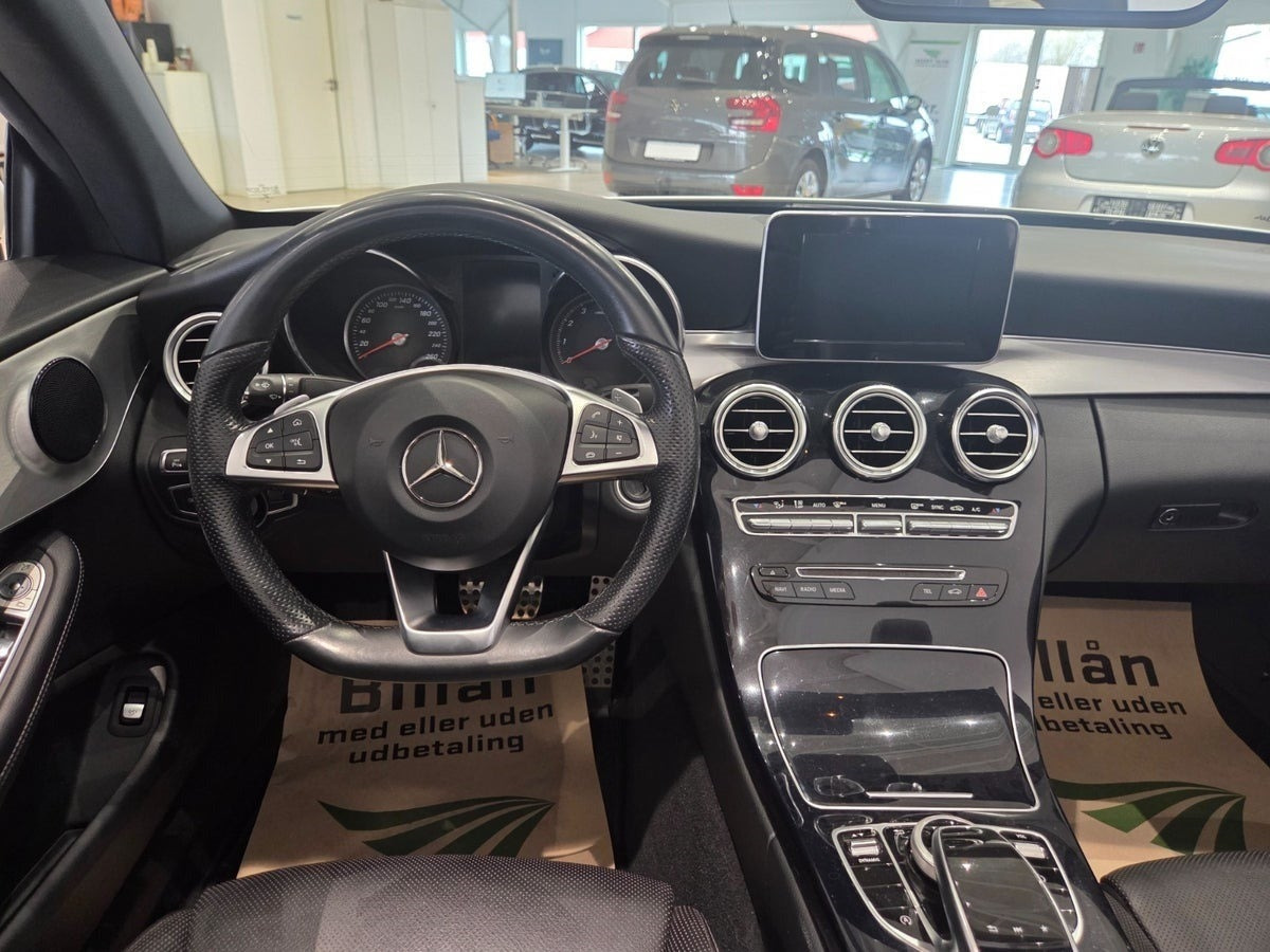 Hvid Mercedes C200 fra 2017