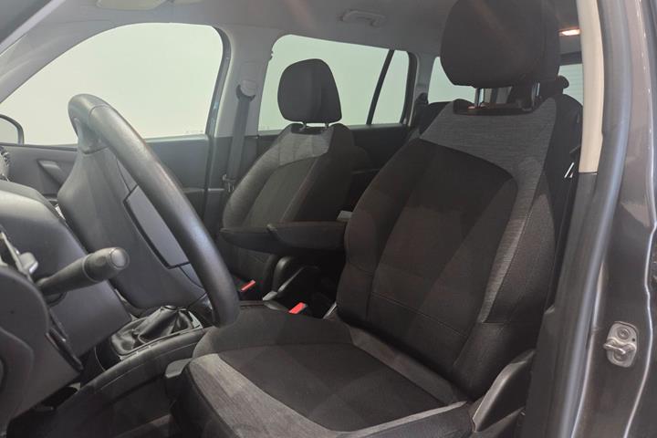 Grå Citroën Grand C4 SpaceTourer fra 2021