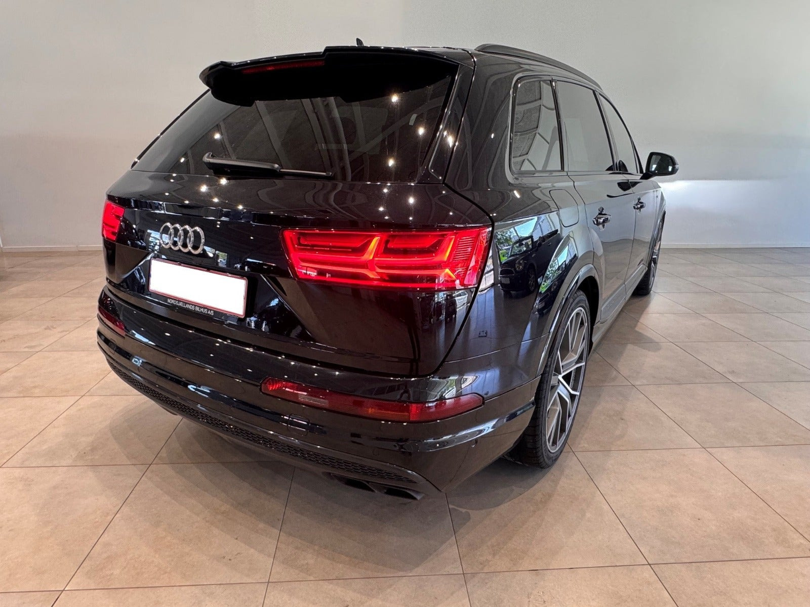 Sort Audi SQ7 fra 2017