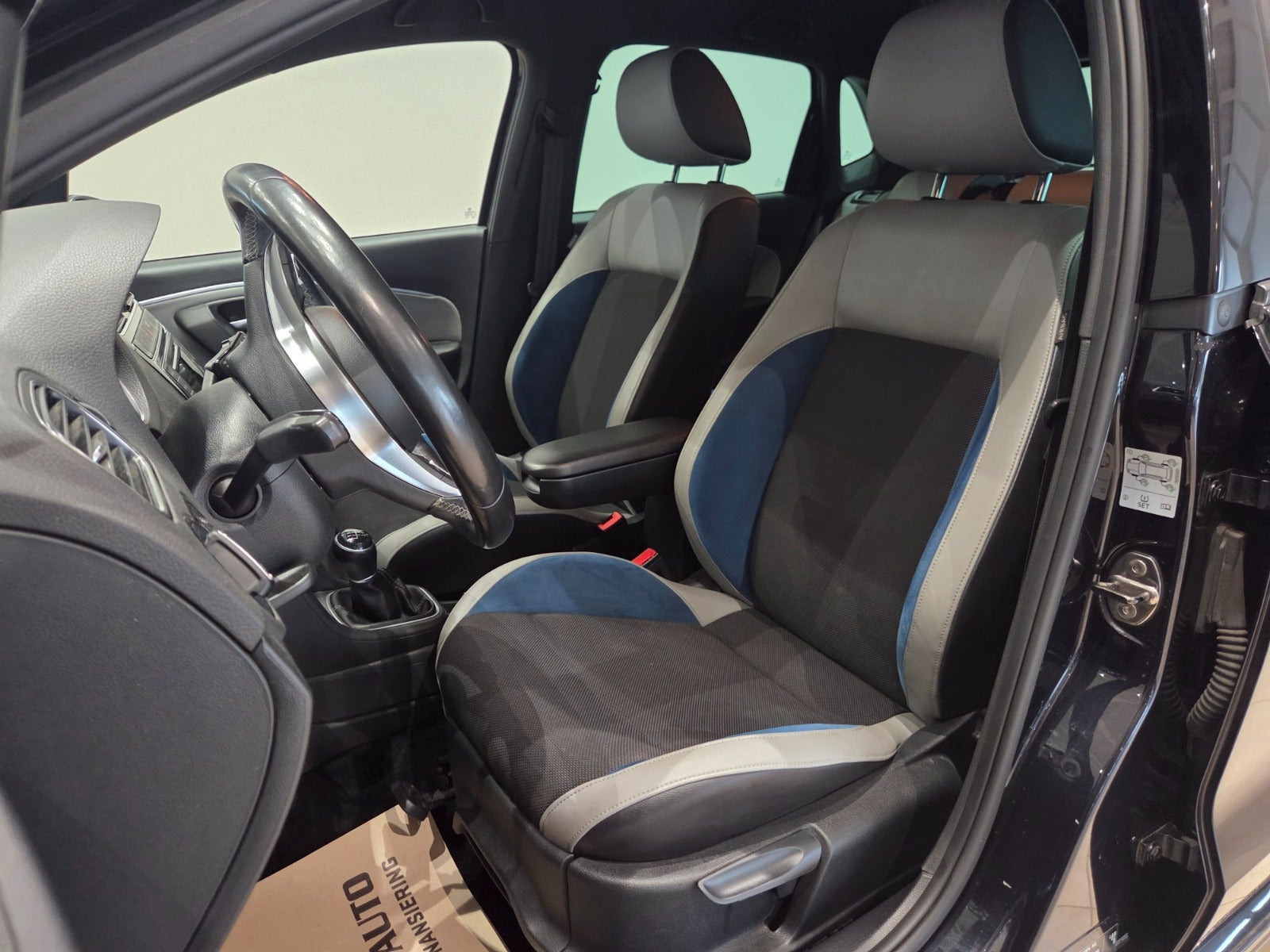 Sort VW Polo fra 2016