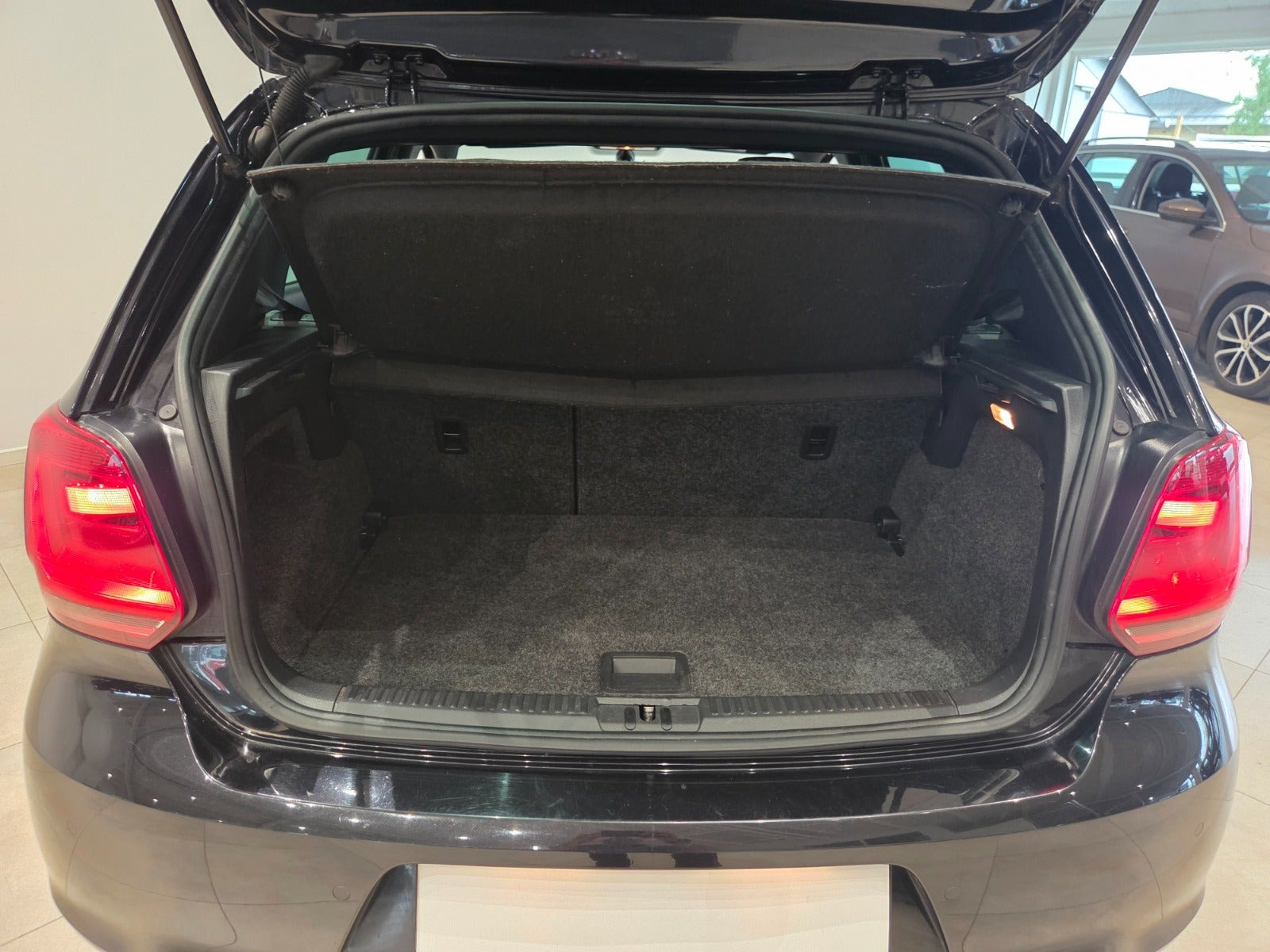 Sort VW Polo fra 2016