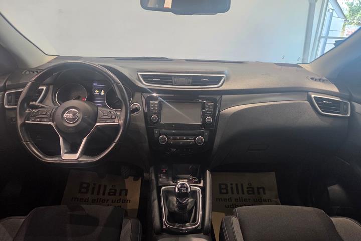 Sort Nissan Qashqai fra 2018