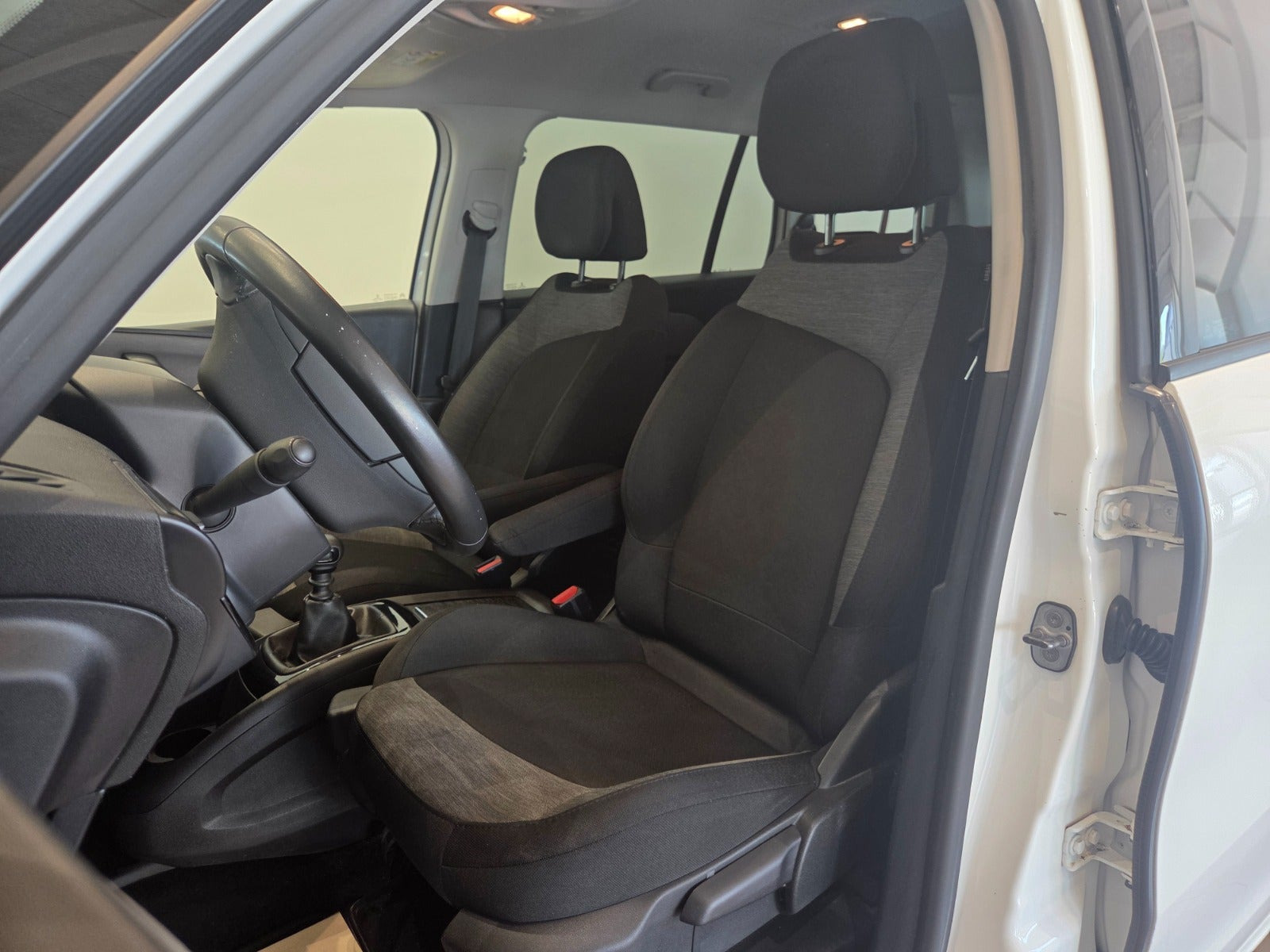Hvid Citroën Grand C4 SpaceTourer fra 2020