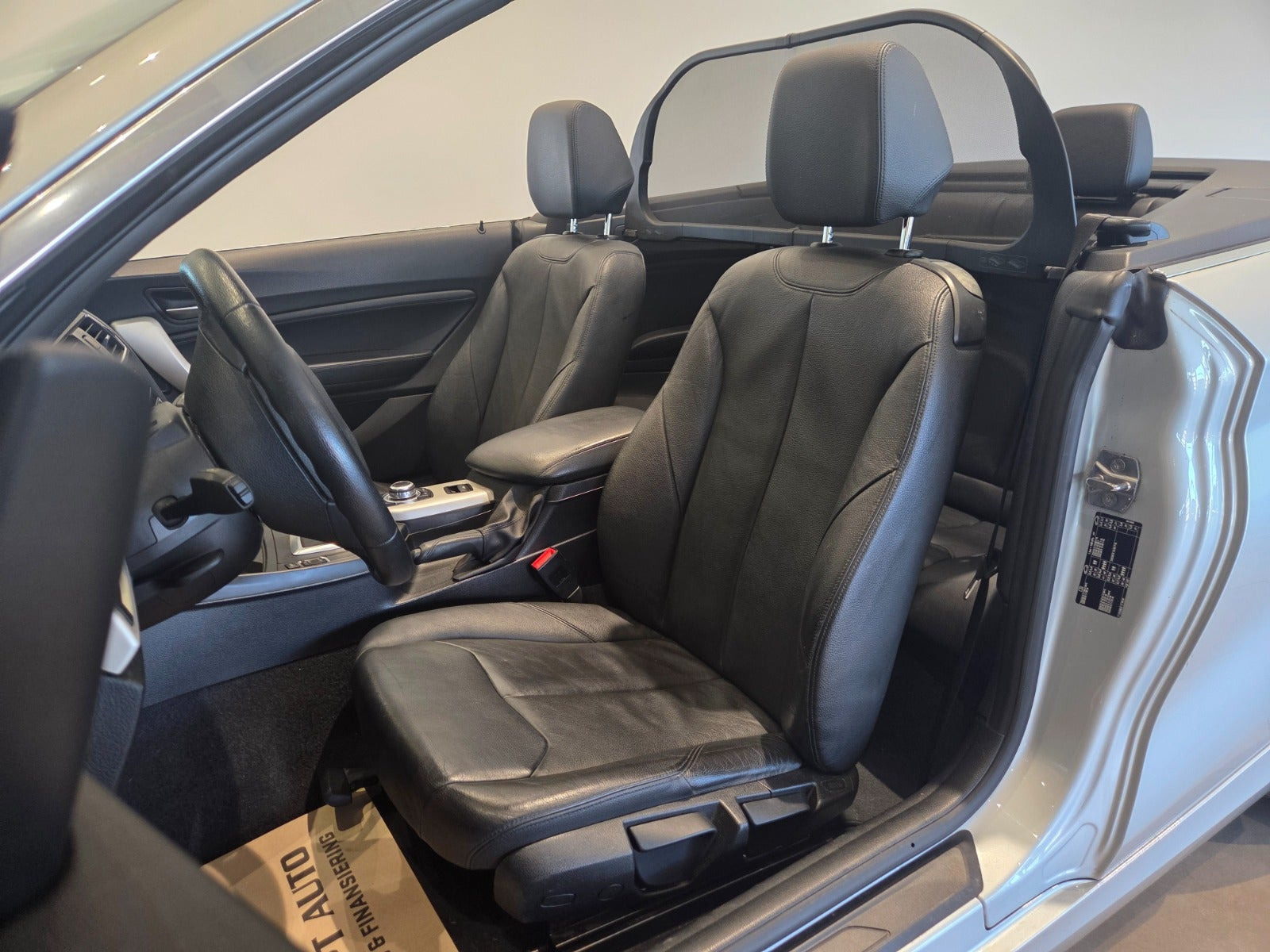 Sølv BMW 220i fra 2015