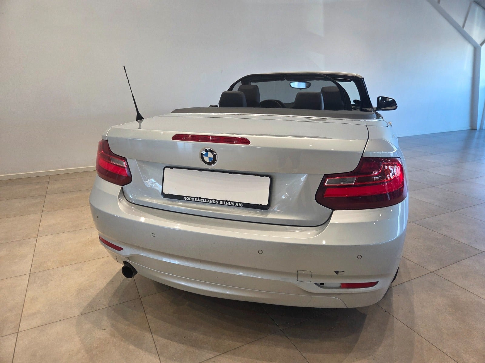 Sølv BMW 220i fra 2015